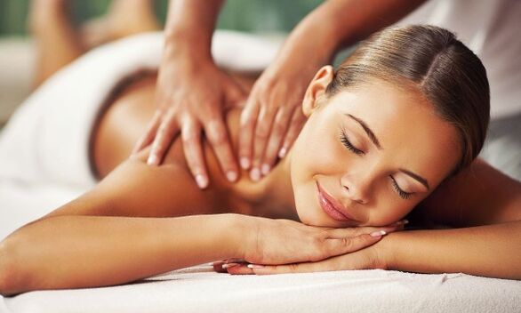 L'osteocondrosi della regione del brusco è la terapia sotto forma di un massaggio terapeutico